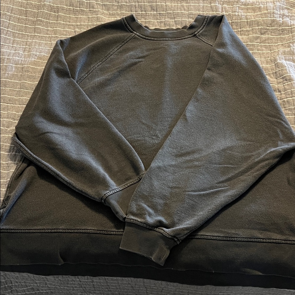 Aerie women’s Charcoal Crewneck Sweater